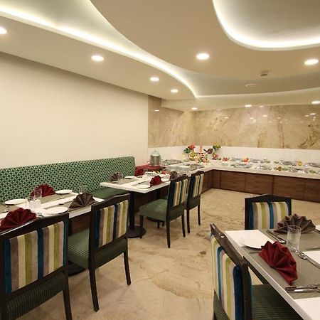 La Woods Hotel Τσενάι Εξωτερικό φωτογραφία