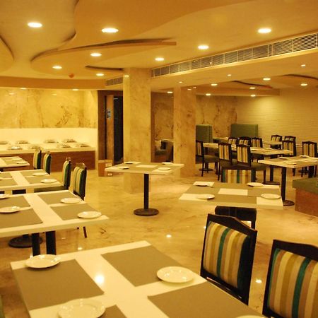 La Woods Hotel Τσενάι Εξωτερικό φωτογραφία