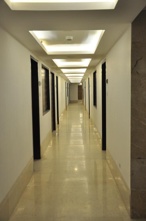 La Woods Hotel Τσενάι Εξωτερικό φωτογραφία